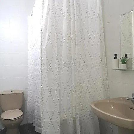 Acogedor Con Excelente Ubicacion.