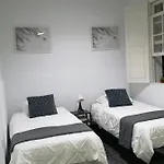 Acogedor Con Excelente Ubicación.